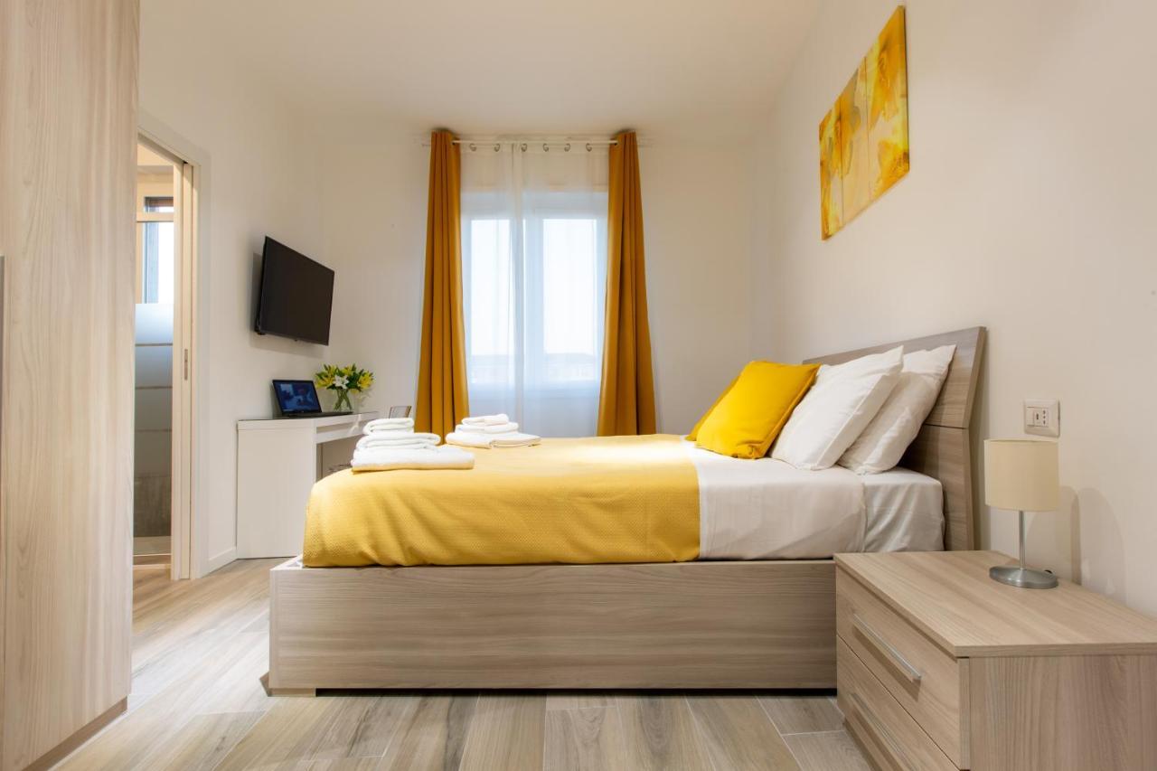 Milano City Apartments - Stylish House Free Wifi-Parking-Airport Eksteriør bilde